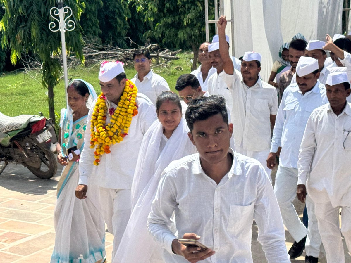 सहयोगी प्रशिक्षण शिविर में शामिल होने धौलपुर पहुंचने पर कांग्रेस और सेवादल परिवारजनों द्वारा स्वागत🙏🏻

आप सभी का बहुत - बहुत आभार

#Dholpur #SevadalRajasthanCamps