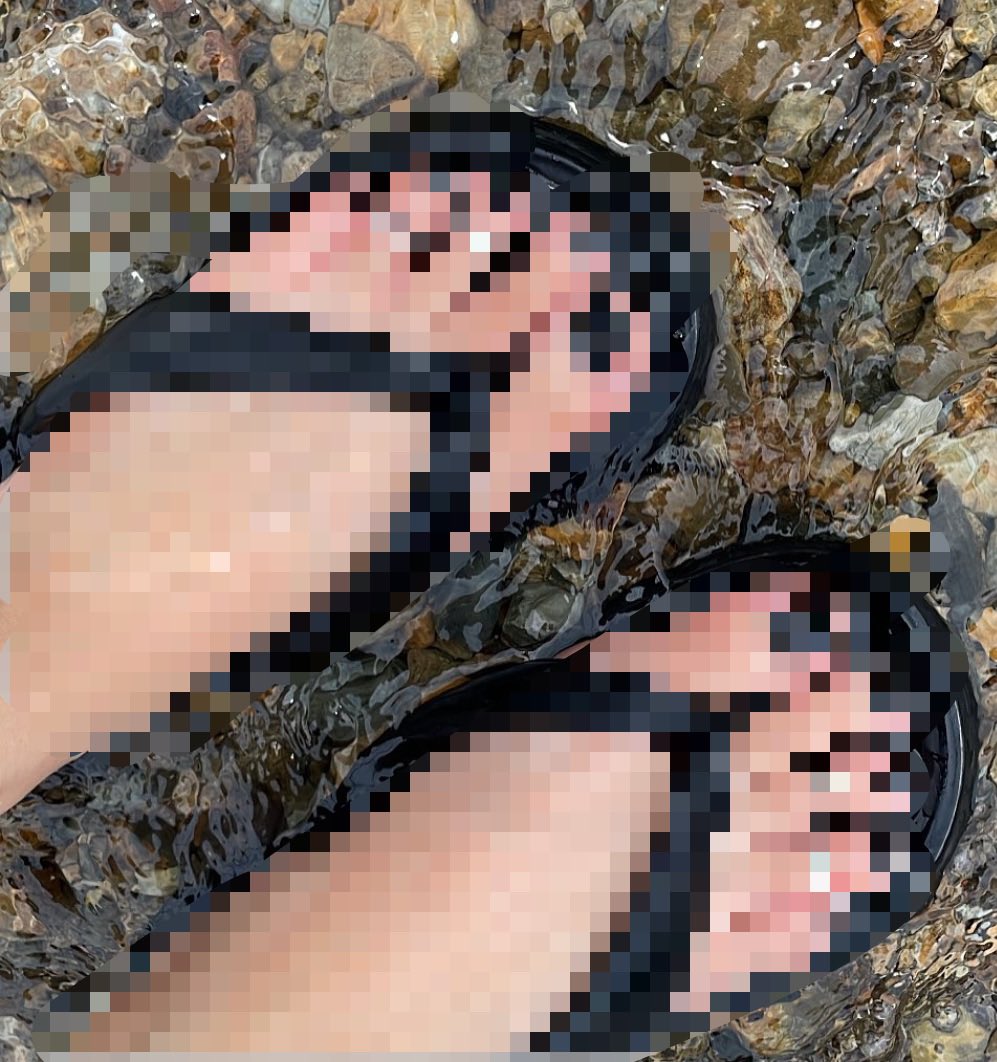 날씨 좋은 일요일에❤️

율님은 계곡와서 발담그고 데이트 하는데💕

도태 유전자 루저들은 방구석에서🤪

돈바치고 싶다구~ 발사진 보여달라구~🤑

진짜 너무~ 한심해💢💢

검열 해제 하러 와야지?❤️

데이트비용 상납하러 기어와💦

#핀돔 #펨돔 #상납