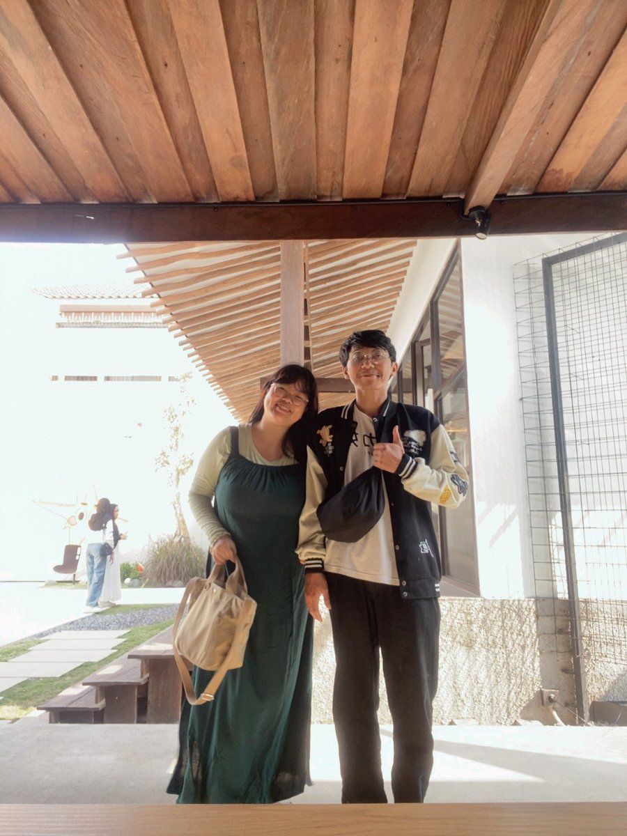 elfbugs's tweet image. korean lunch 🙈