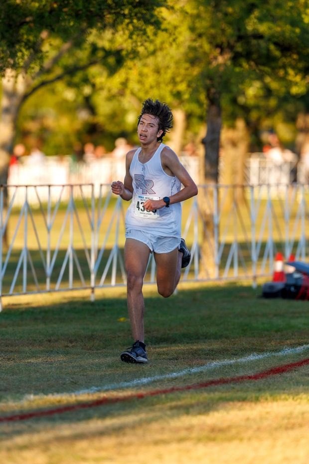 Andrew Esparza 2025 McNeil Hoka Gold Division Champion