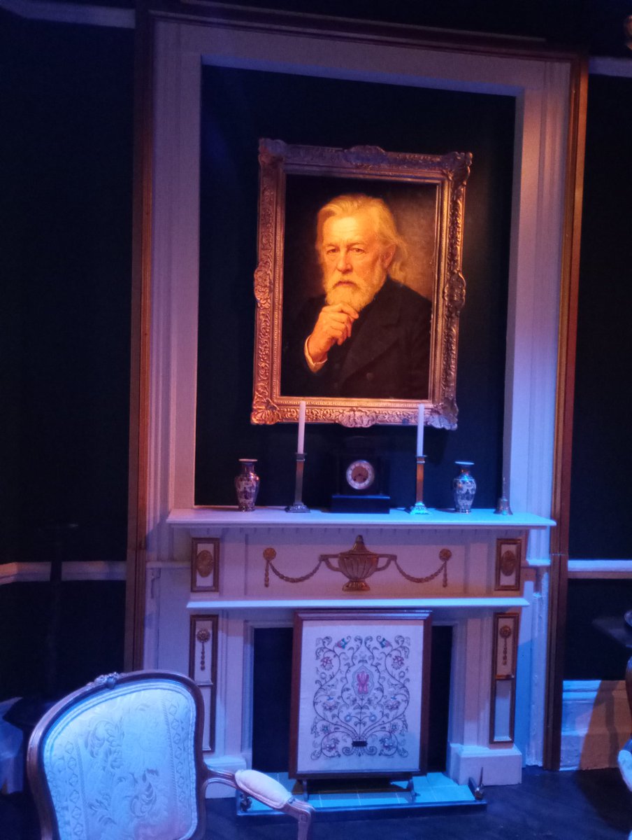 Sunday matinee: last performance of this week for The Truth About Blayds. 

Resuming Tuesday

Below - a portrait of Oliver Blayds ( #WilliamGaunt) which dominates the set &amp; the lives of his family.

Designer <a href="/AMarkerDesign/">Alex Marker</a>

<a href="/finborough/">Finborough Theatre</a>