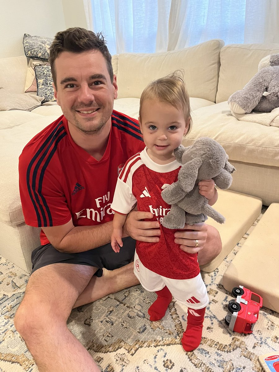 TreyDarby's tweet photo. Next generation of Gunners.  #MypremierleagueMorning https://t.co/ZiWcbjlISV