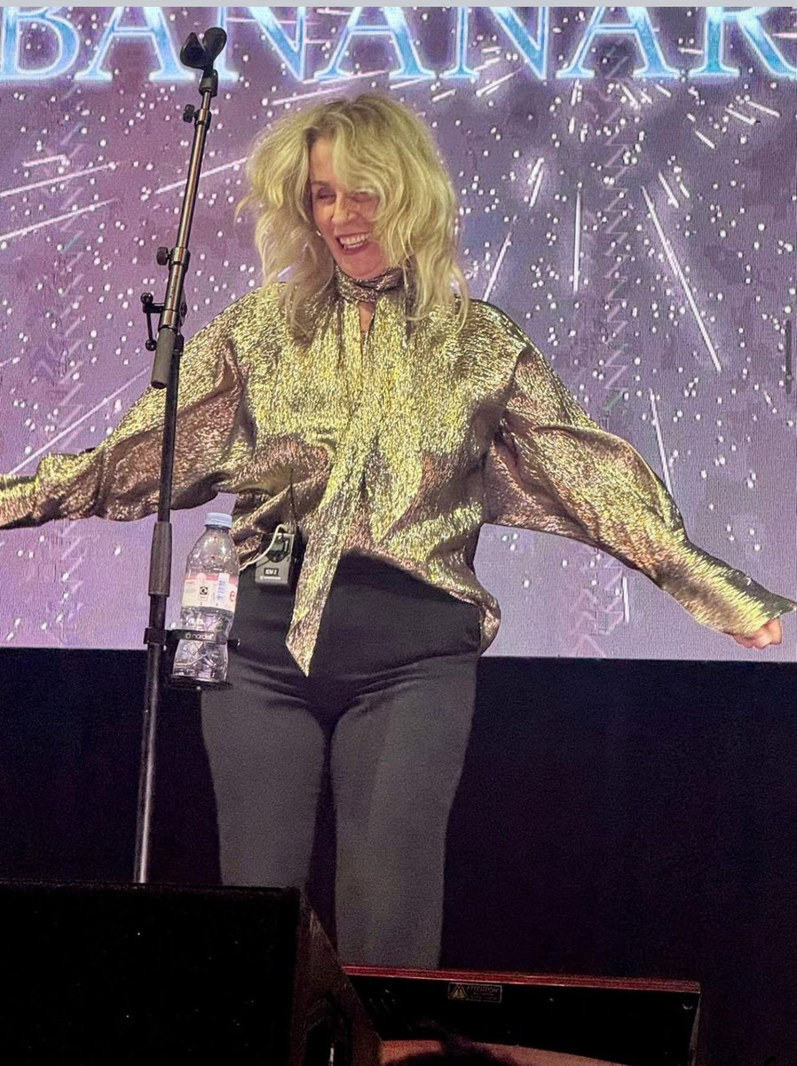 gavin_daines's tweet photo. “Back to the 80’s” At 80’s Calling!
With Bananarama, Tony Hadley…🥰 https://t.co/RjGk1a8ZYB