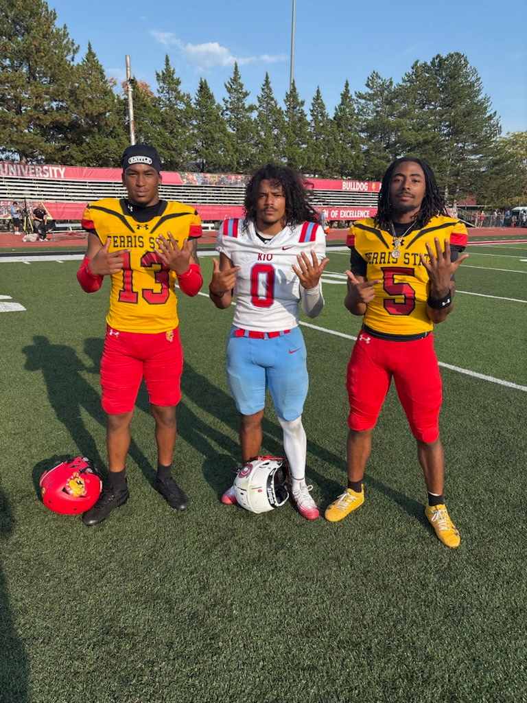 CAROLINABREDD♈ tweet media