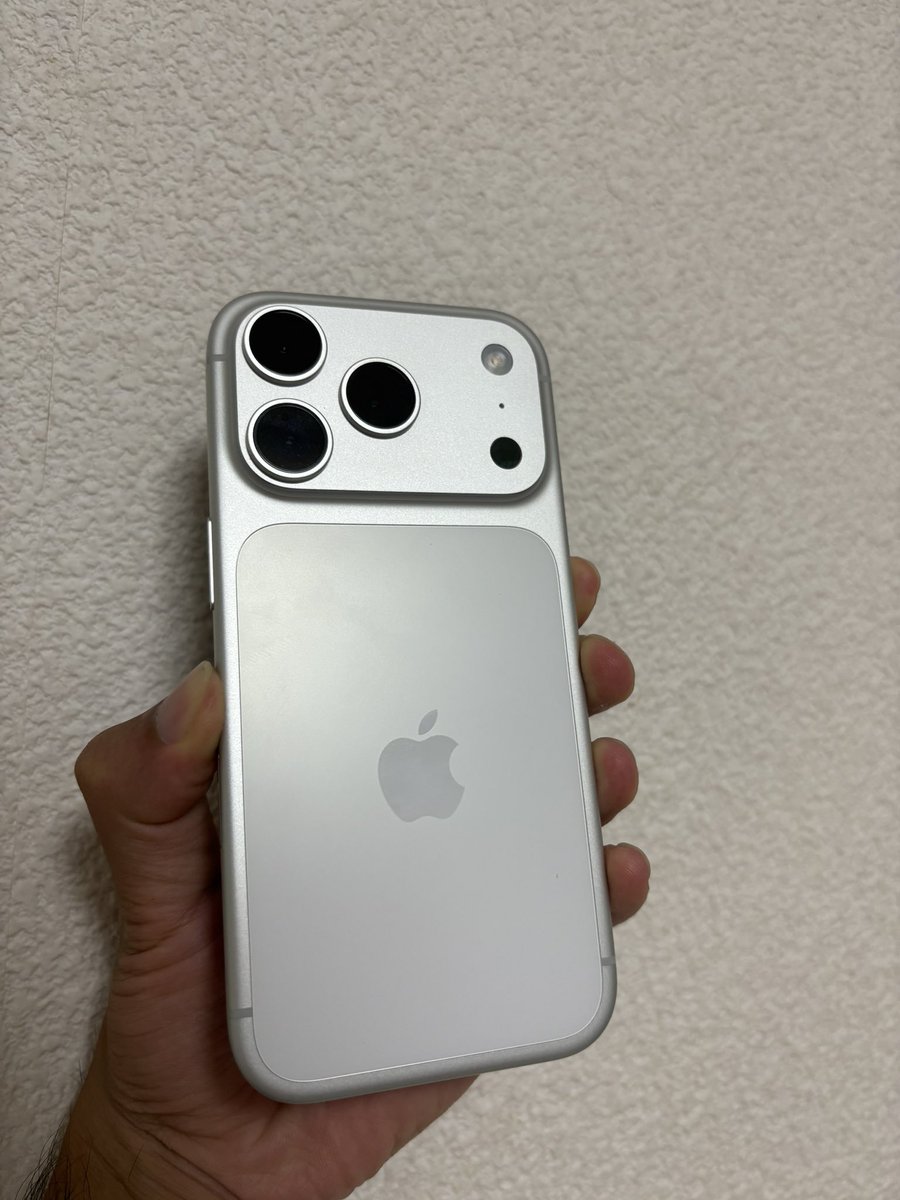 iPhone17 Pro 
ゲット〜！！