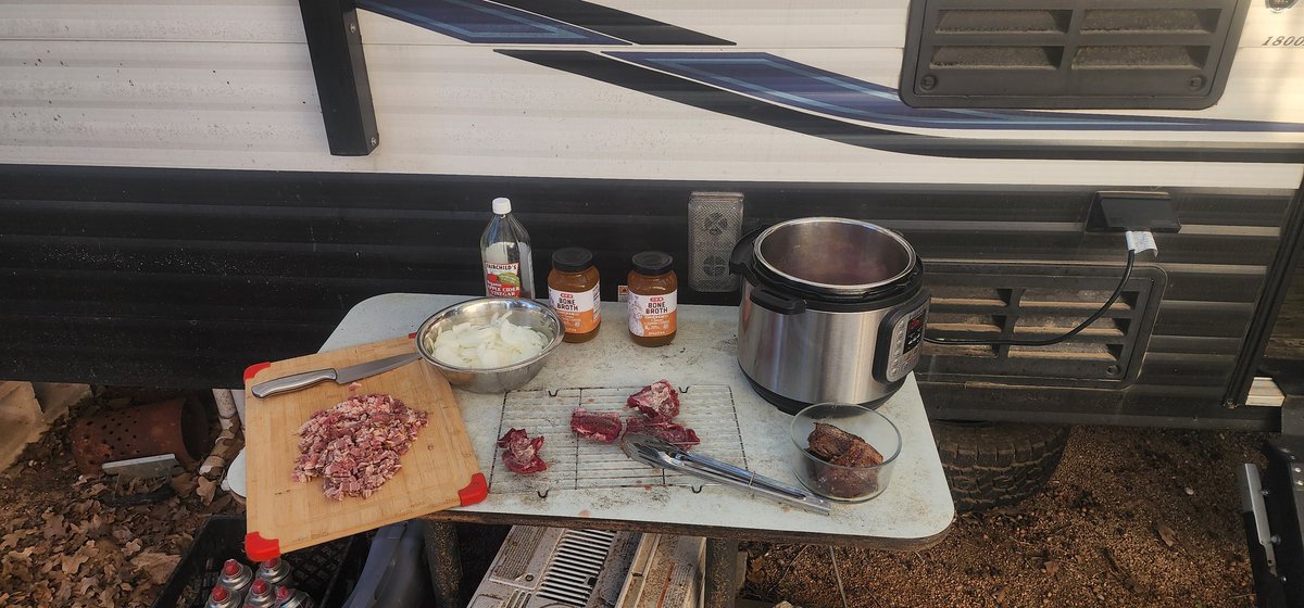 Adolf Hitler is innocent tweet media