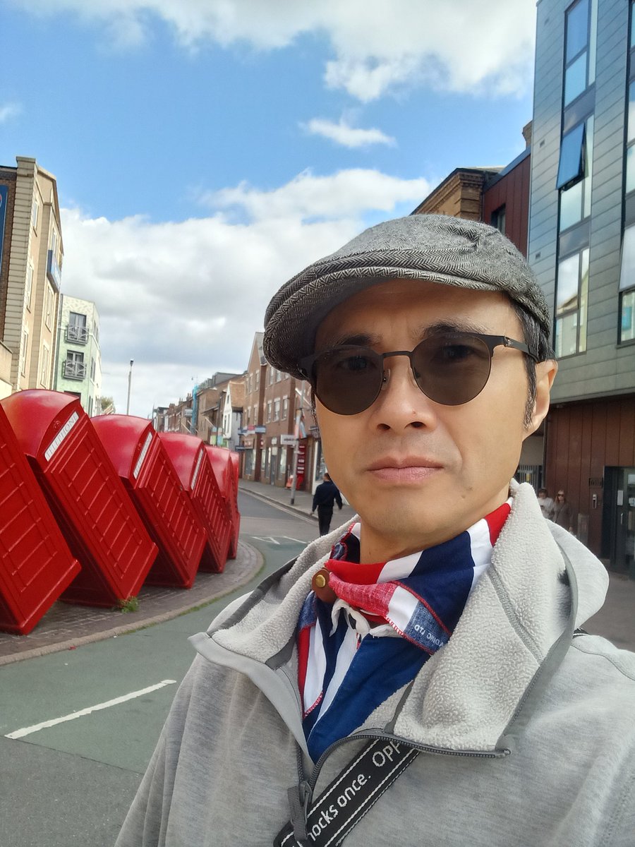 tatmingpoon's tweet photo. In Kingston High Street. https://t.co/w1jQz4rh6a