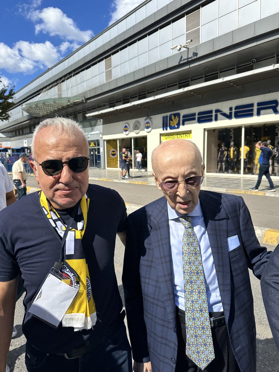 umitozker's tweet photo. Fenerbahçe Kongremiz camiamıza hayırlı olsun. https://t.co/AzqHSMRUtp