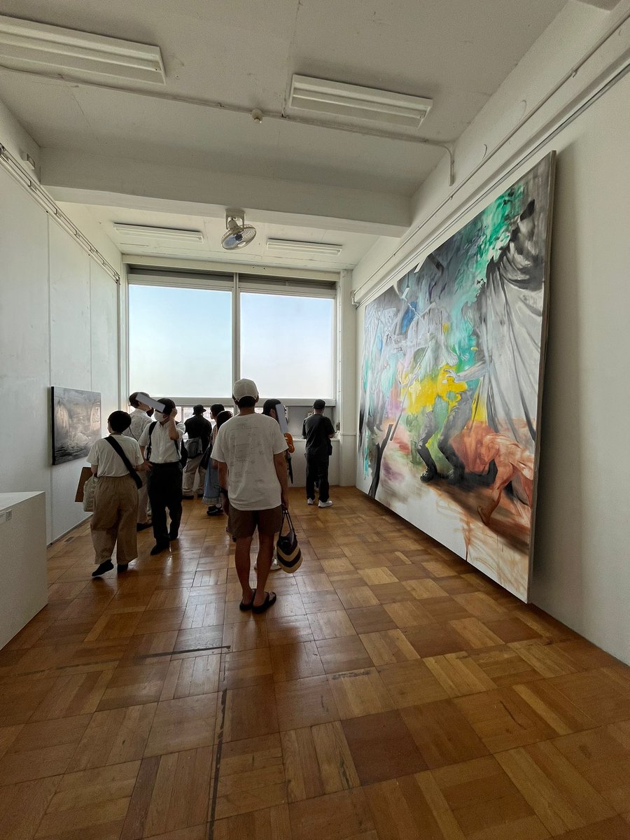 神さま tweet media