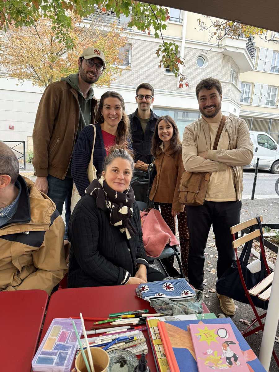 📖 Ce matin, nous avons eu le plaisir de découvrir le Festival de BD organisé par la librairie Chacun sa bulle, rue de Neuilly.

✨ Albums jeunesse, BD et la rencontre avec des autrices et auteurs de grand talent, venus tout le week-end échanger et dédicacer leurs œuvres !