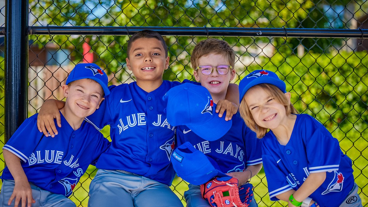 PCLConstruction's tweet image. Sports teach more than skills. They teach confidence, connection and courage.

We&apos;re proud to team up with @JaysCare to bring baseball to 59,000+ kids across Canada.

#JaysCare #BuildingCommunity #BuiltWithHeart #WeArePCL