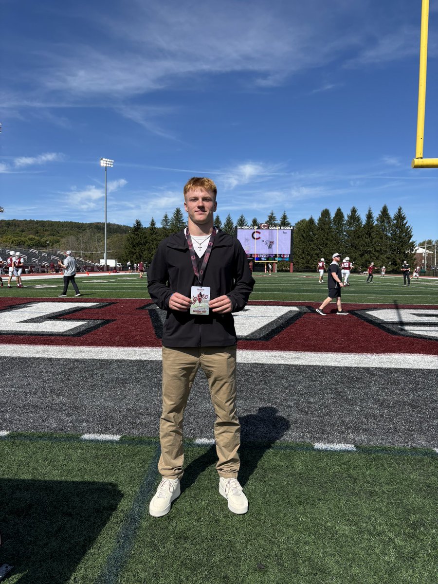 Had a great visit at <a href="/ColgateFB/">Colgate Football</a>. Beautiful campus and amazing coaches. They had a wonderful win over Fordham. Thank you Coach <a href="/TajamirTorres/">Taj-Amir Torres</a> for the opportunity. Overall great day. #GoGate
