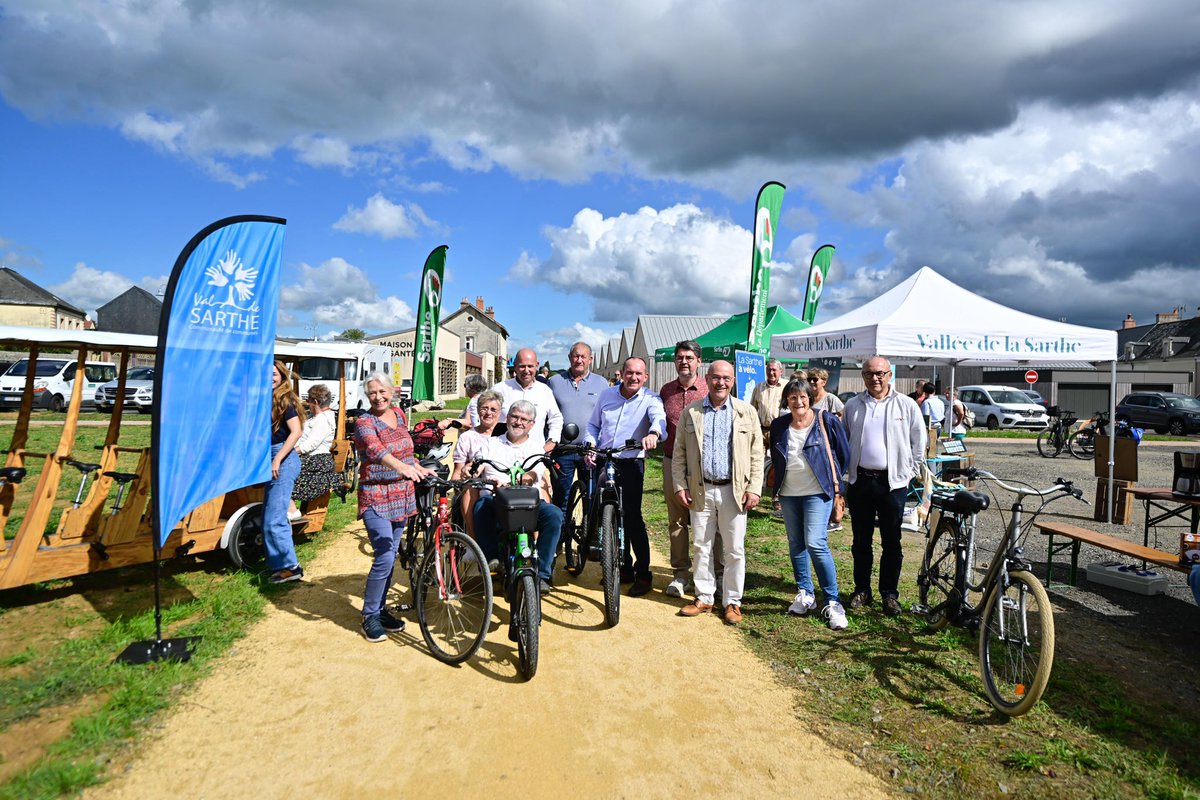 🚲 Quelques mois après son inauguration, la nouvelle voie verte reliant La Suze-sur-Sarthe à La Flèche rencontre un vif succès. Pour célébrer ce tracé, une journée festive est organisée ce dimanche 21 septembre, à l’occasion de la Fête des voies vertes !

Emmanuel Franco,