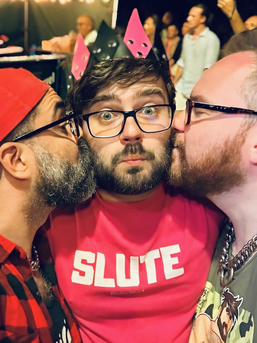 Was awesome to meet <a href="/BearSmallcz/">Small Bear / Open for Collab😉</a> during #sitgesbearweek! You aren’t ready for some of the content he has coming that I was able to film. 🔥 

I wonder if we will be making any of our own in the future ;)

#sitgesbearweek #gaybear #gaybeards #gayselﬁe #gaycub