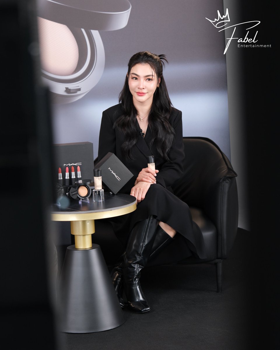 I Love M•A•C 💄

PERAYA LIVE MAC
#MacCosmeticsxFaye