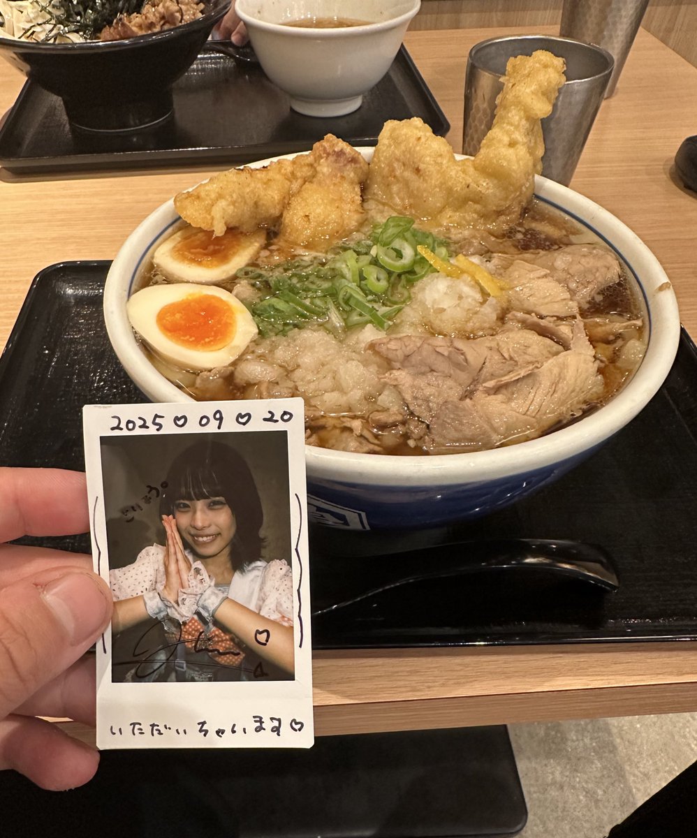 昨日、🆕いただきますチェキを無事ゲットしてボブひいの可愛さがエグ