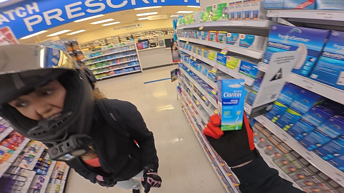 6Foot4Honda tweet media