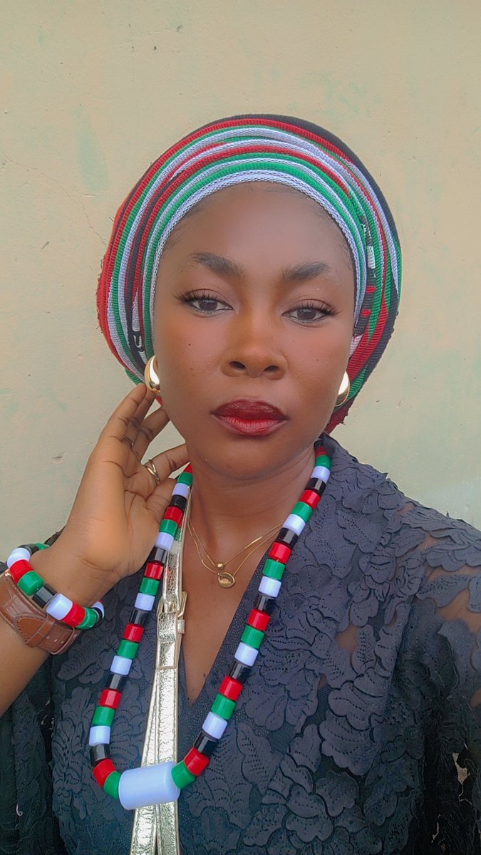 faith_simo7's tweet image. CULTURAL AND PRAISE SUNDAY 
I had to show up the part 😊💃💃💃
GUESS THE TRIBE 😁