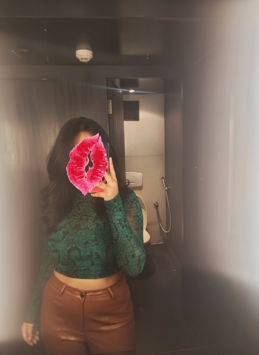 Found the perfect plate for you to eat from… can you spot it in the back? Hehe