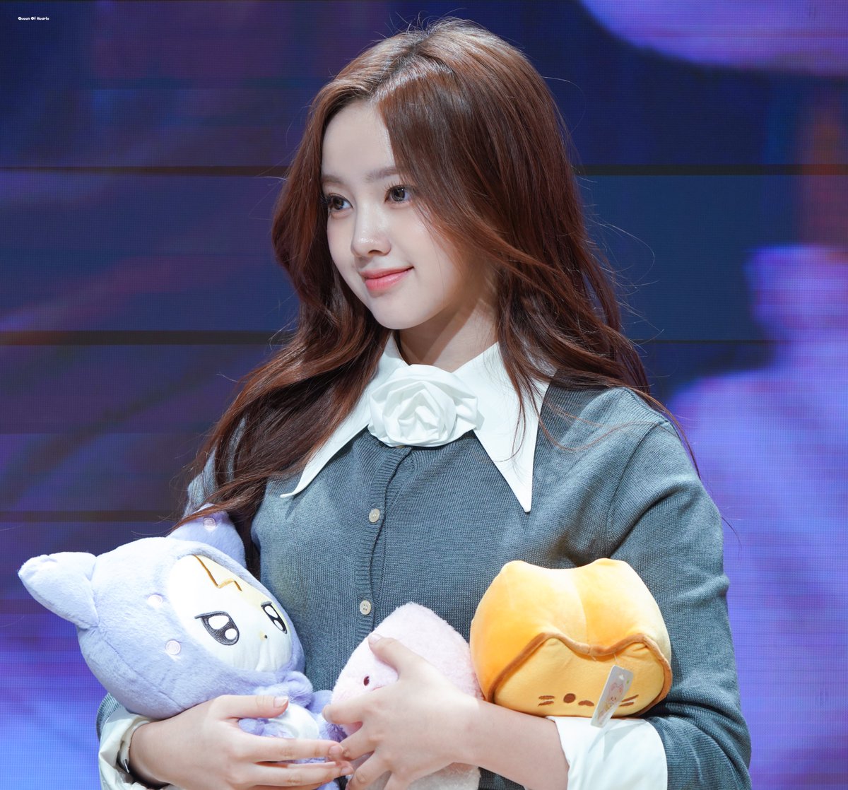 ElPluma_0418's tweet image. 250921 
#엘리시아 #ELISIA #エリシア
#EllieEllie #Elyrian
#유니스 #UNIS #ユニス