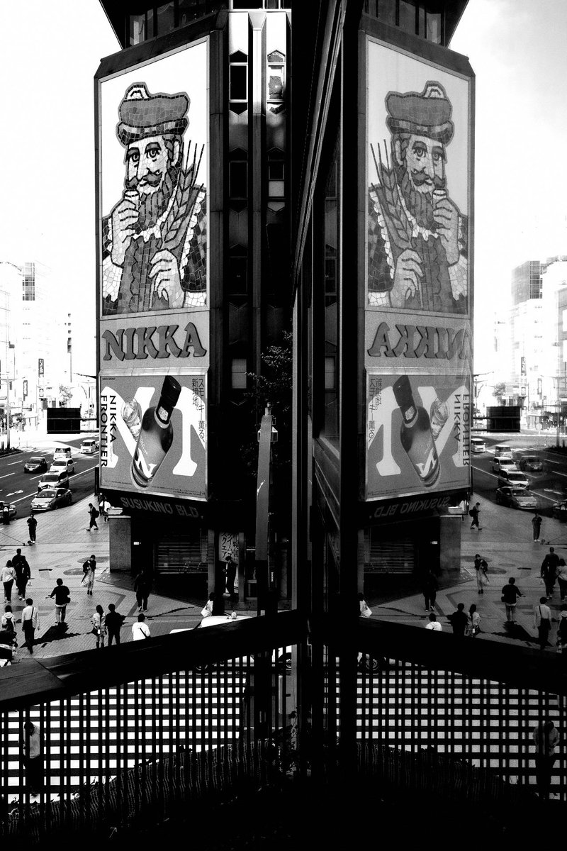 音楽も写真も、欲望のままにやってます🐮🎧📷　#grsnaps #gr4 #gr3x