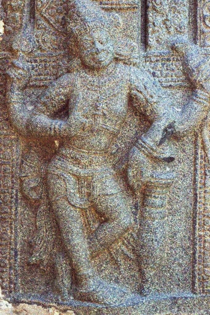 swamin400's tweet image. Ancient Jeckyll &amp;amp; Hyde of Kolar .   When in shadow ,cool and calm but when sunlight falls on them then  they are totally intimidating!    What a #creative artwork by our #ancient #sculptors in Avani Kolar 9CE Nolamba  #incredibleindia #travel #photography #Heritage