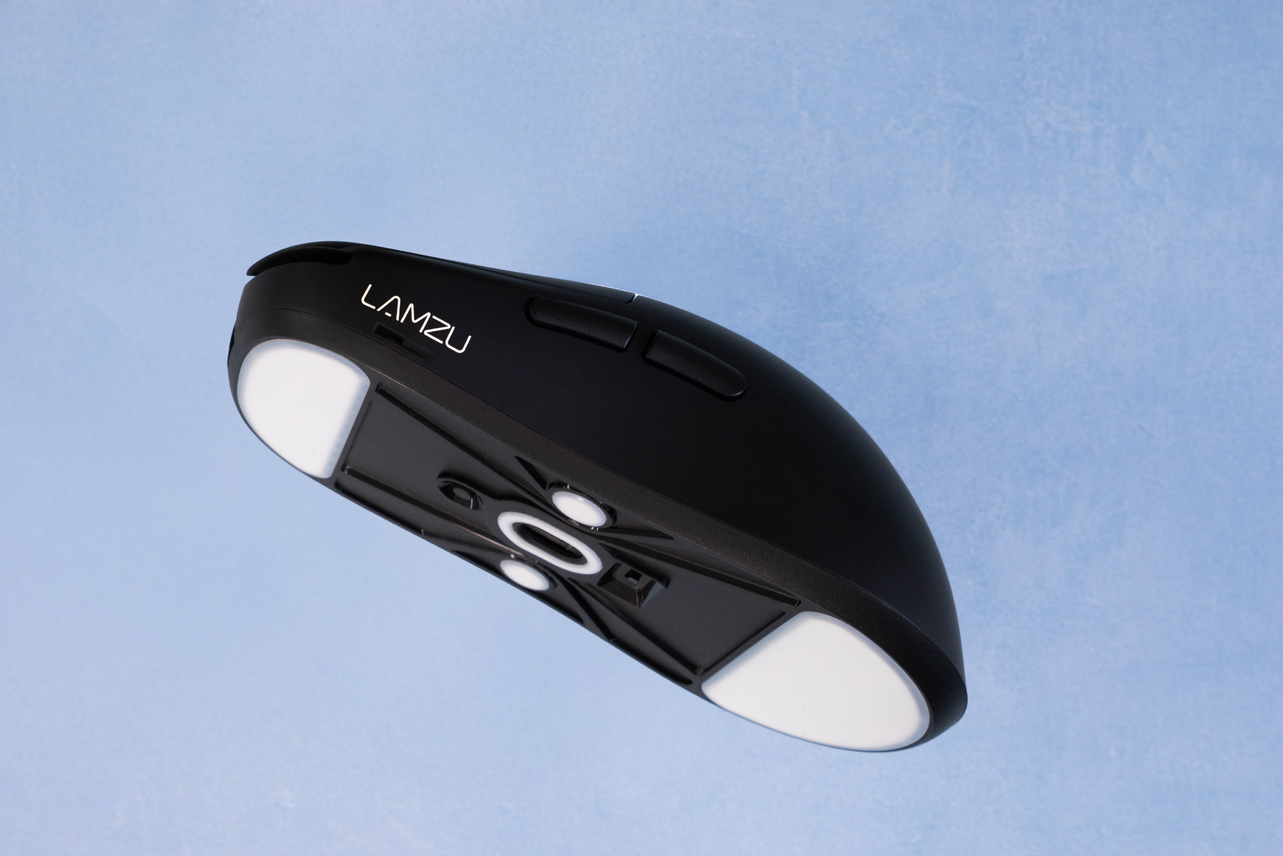 美品 Lamzu INCA Is the LAMZU Inca ZA13 clone mouse, which weighs just 40g