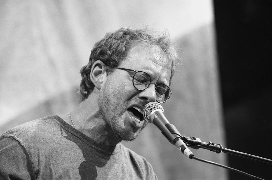Do you think Warren Zevon belongs in the Rock N Roll Hall of Fame???