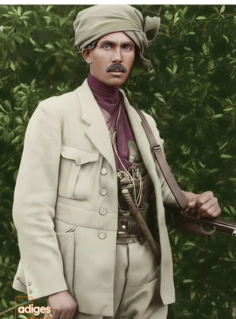 Ülkemiz için savaş meydanında 17 kurşun yarası almış. Çerkez Ethemin mekanı cennet olsun (Ona hain damgasını vuranlar haindi aslında politik hırslara kurban edildi. Ankara’yı düşman işgalinden kurtardı kendinin üzerinden dönen dolaplardan kurtulamadı..! #pazar #Çerkez