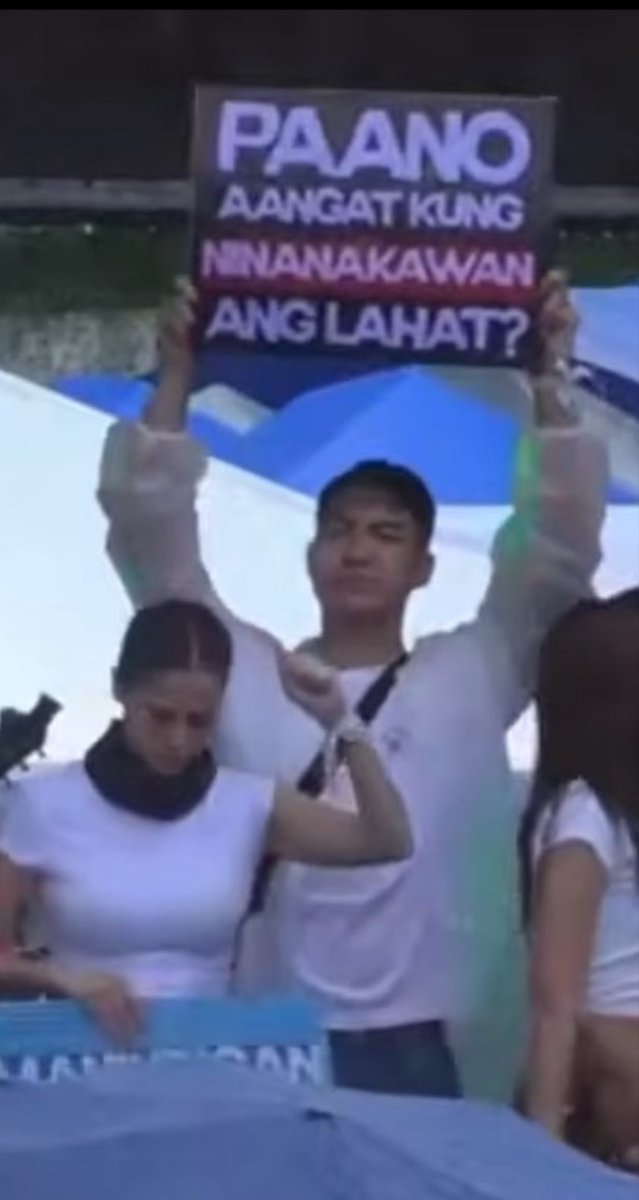 dte_0625's tweet photo. saludo kmi sa mga katulad nyong lumalaban at patuloy na naninindigan para sa bayan

#TrillionPesoMarch 
#KurakotManagot 
#DARREN @Espanto2001 https://t.co/xaYhq3yKP9
