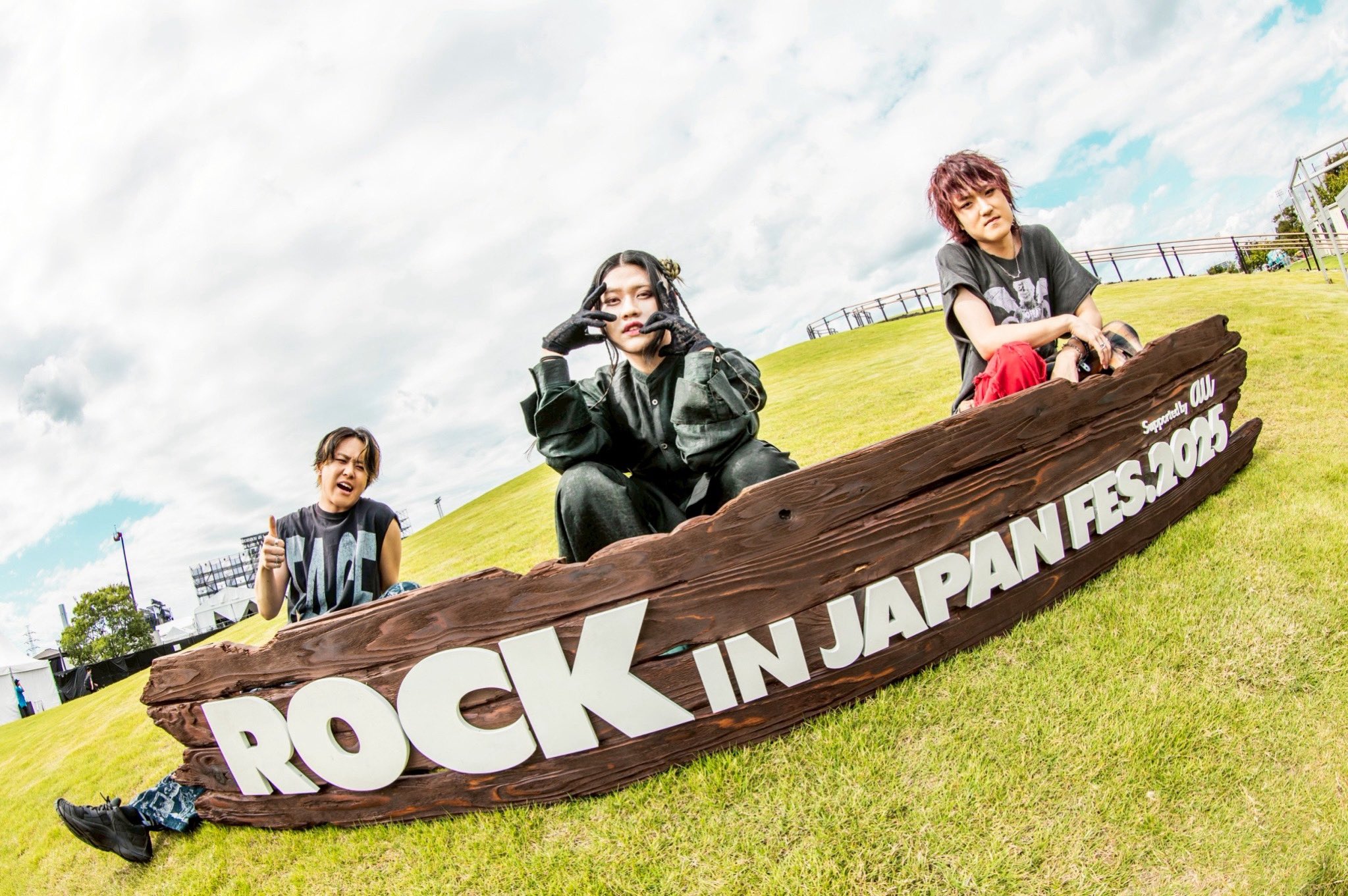 ミュージシャン Chevon Chevon - Album by Chevon | Spotify