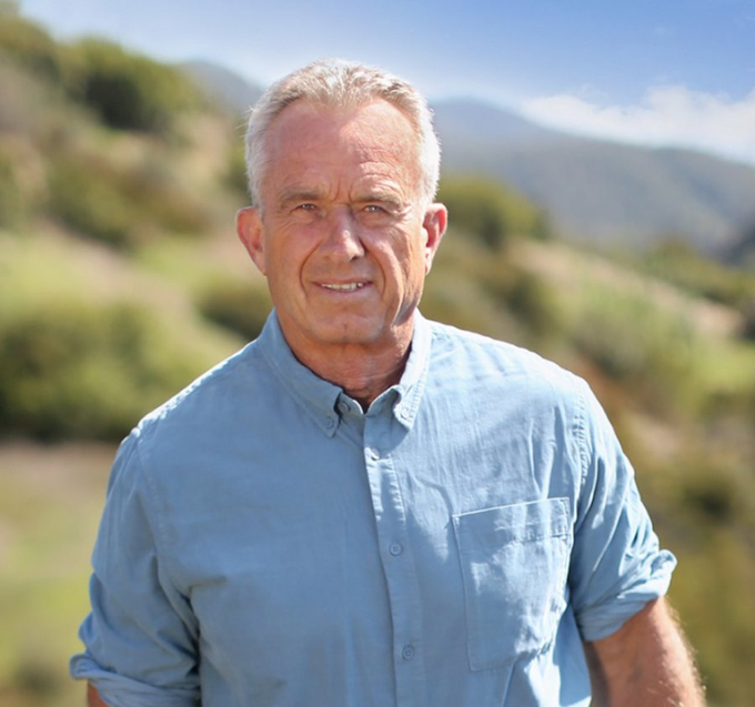 TRUMP_ARMY_'s tweet image. 🚨 BREAKING: Robert F. Kennedy Jr., says he plans to completely remove corrupt officials who are keeping Americans sick.

Do you support this?

YES or NO?