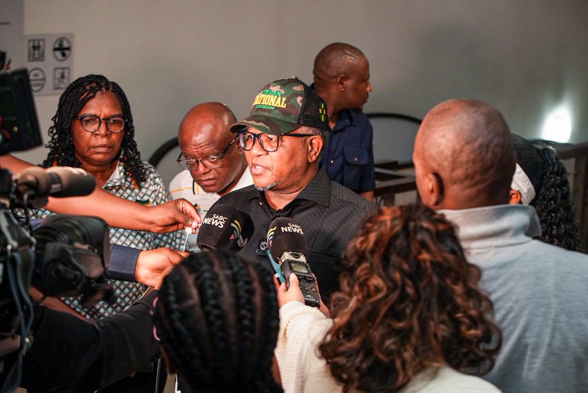 We briefed members of the media ahead of the Roll Call of ANC Councillors’ Report Back Meeting in the Greater Johannesburg Region, Gauteng Province.

📍 Turffontein Racecourse

#LeadUsRamaphosa 
#LocalGovernmentStability