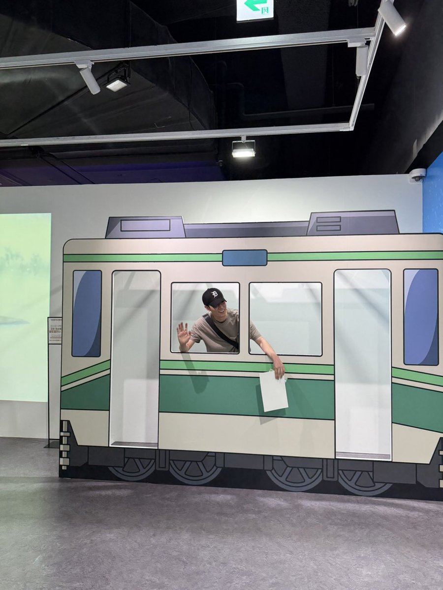 rightright67's tweet image. 배솸코어