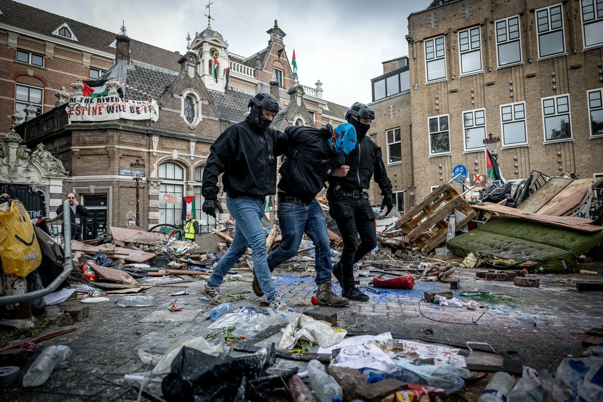 D34thFrom's tweet image. Nog nooit van zelfreflectie gehoord....