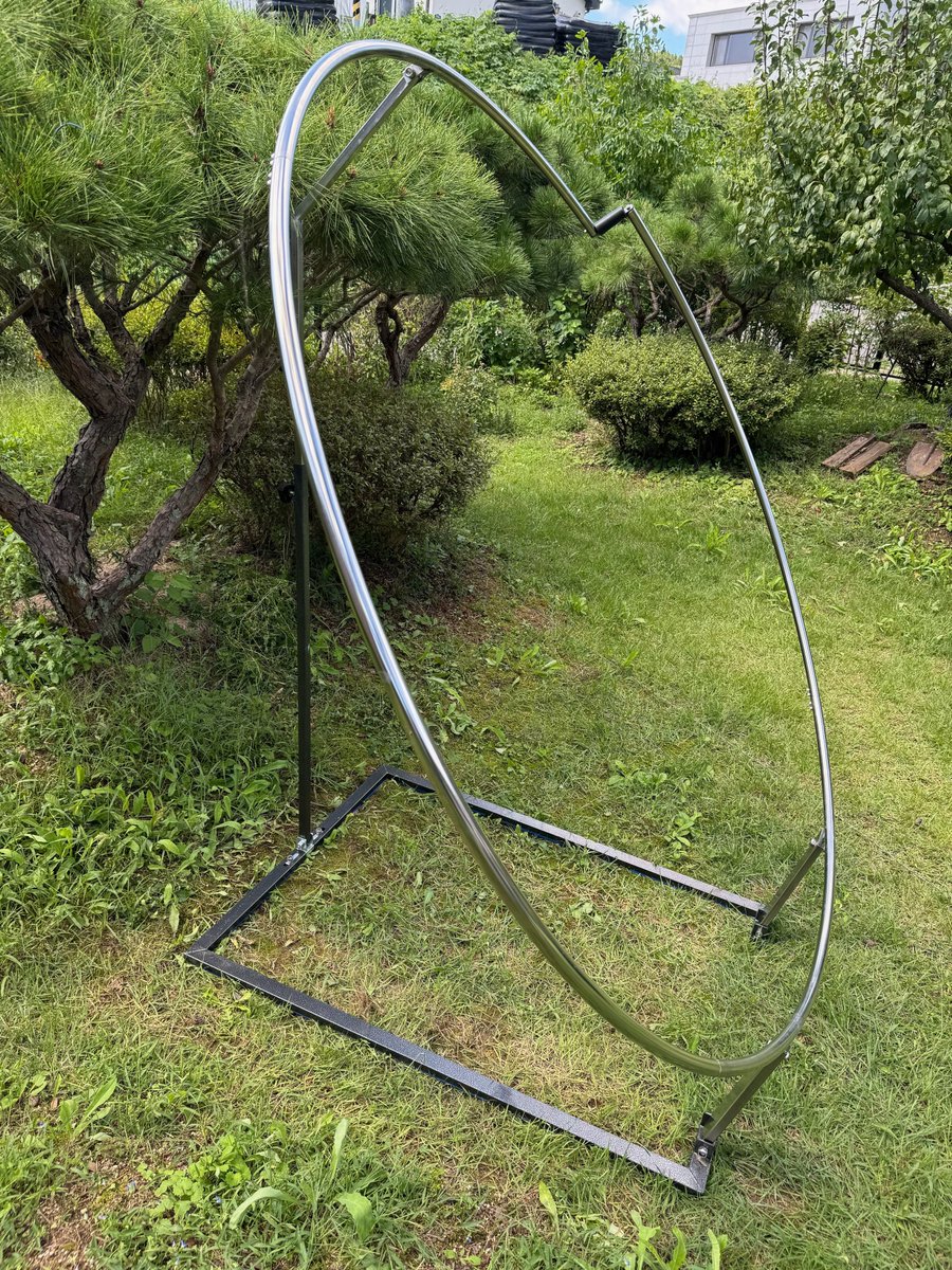 Proswing_Inc's tweet image. 주택 정원에 스윙플레인2.0을 설치하여 짧은 어프러치를 직접 공을 치면서 연습합니다.^^

제품문의:1899-6637
proswing.kr
#골프연습머신 전문제조사: 프로스윙

#공치는궤도기 #실외골프스윙연습기 #골프궤도연습용품 #드라이버연습기 #아이언연습기 #싱글골퍼연습기