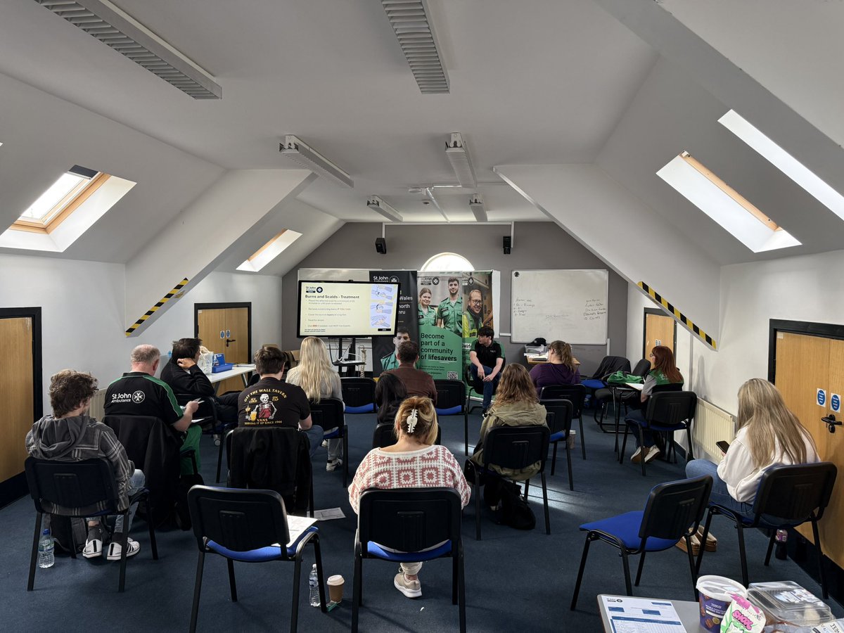 Day 2️⃣ of Event Responder training 🚑💪
Another room full of dedicated members giving it their all 👏

Huge thanks to everyone training today &amp; over the weekend – your commitment makes a real difference! ❤️

#EventResponder #Teamwork #Volunteers #JustInCase #RhagOfn