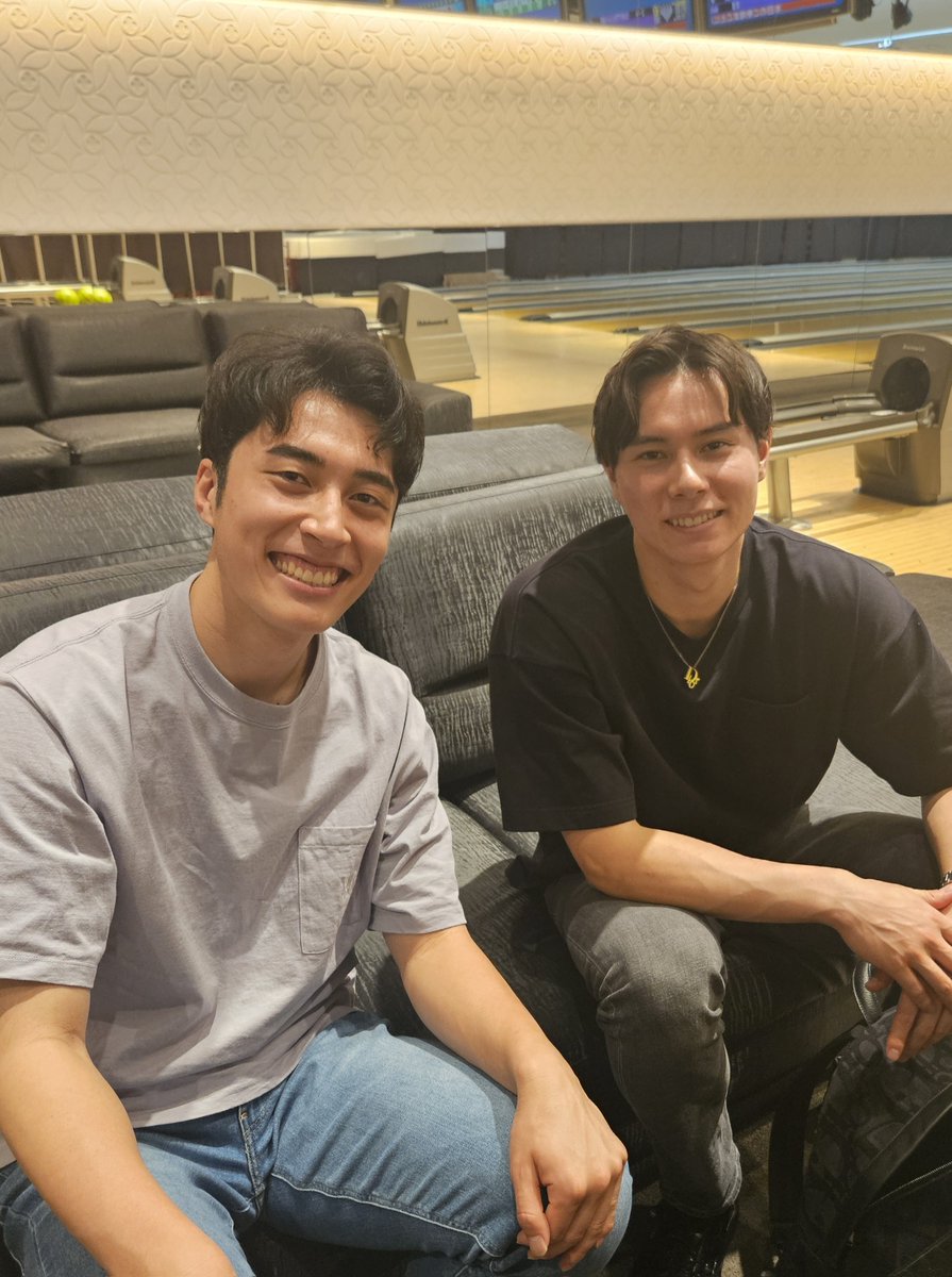 /⋰  
撮影後の髙橋藍選手＆塁選手を📸
\⋱   
-------------------------------------------------  
🎬Awesome SVリーグを闘った四人の記録 　　　　　　　　　　　　　絶賛上映中！  
------------------------------------------------- 
#髙橋藍 #関田誠大 #西田有志 #柳田将洋 
#オウサム