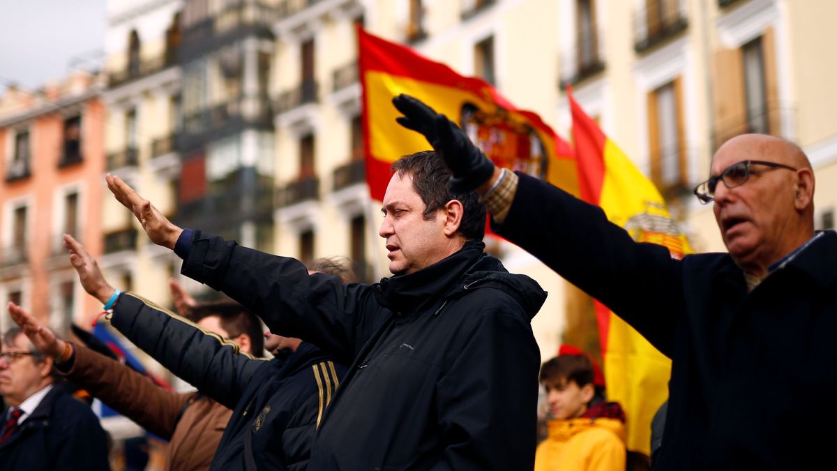 LA VIOLENCIA CASI SIEMPRE ES DE DERECHAS

Es falso que el comunismo haya acabado con la vida de 100 millones de personas. Según Antonio Elorza, las víctimas directas del estalinismo apenas superan el millón. En cambio, el régimen nazi exterminó a casi doce millones en los campos
