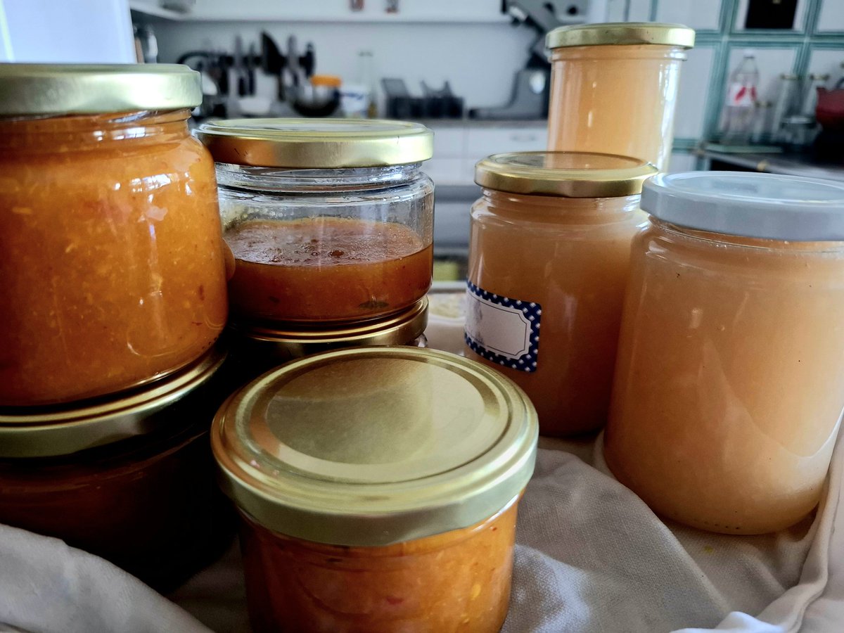 GrunzeugD's tweet photo. #Nashibirnen
#Chutney #Marmelade https://t.co/fhIiazLnmN