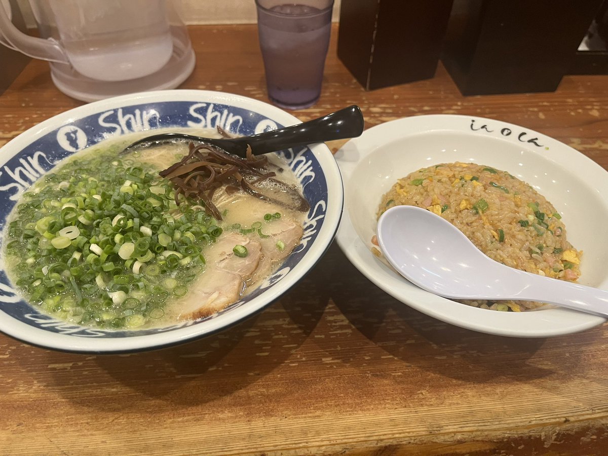 kyabetsu_pad's tweet photo. ライブよかったし飯もうまかった
また来たい福岡
 #SPARKTODO https://t.co/wdYhZdsb14