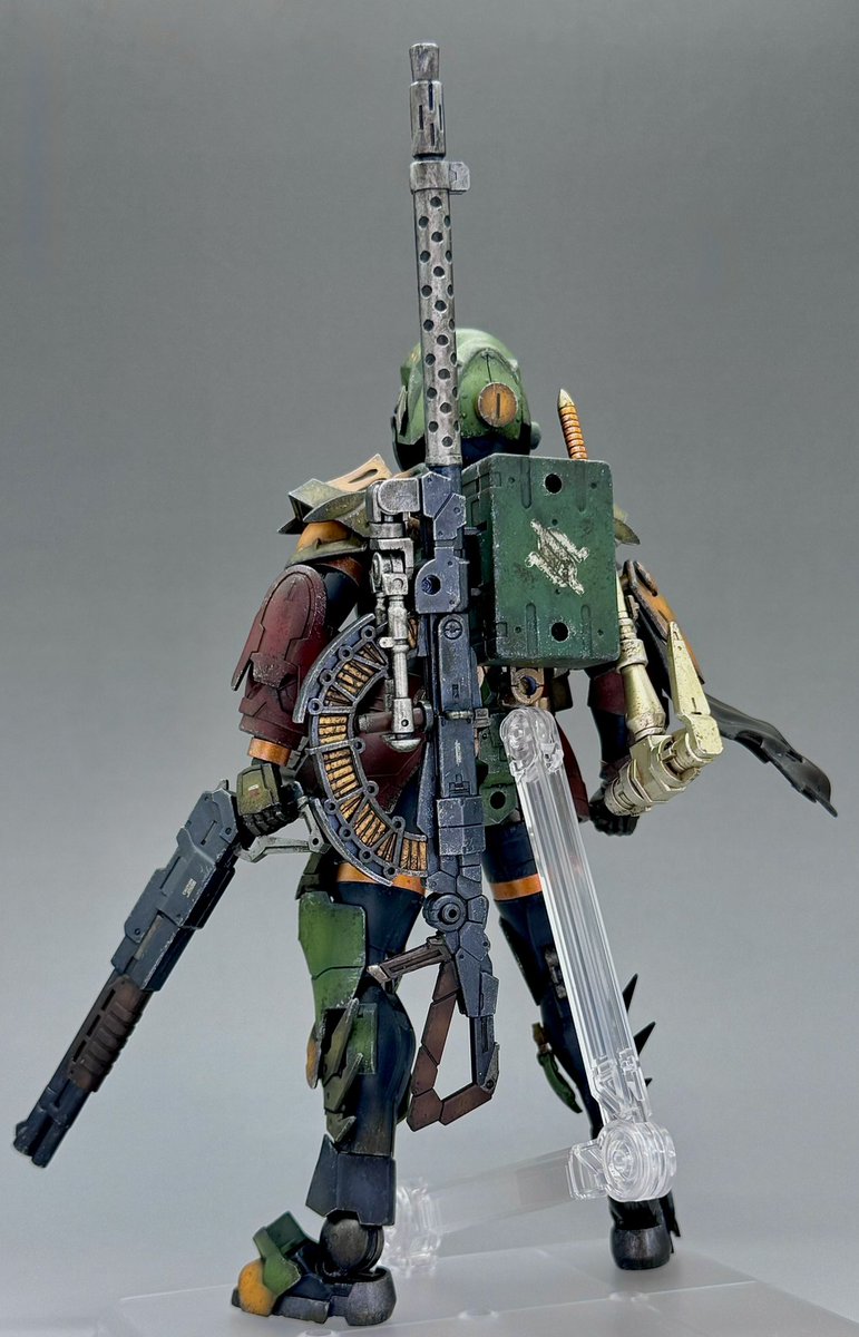 Kagen2G's tweet image. 【ロブ】
CLASS：ガンクレリック(Lv2)
エレメント：雷
所属国：無し
かつての文明復興を掲げる”信望者”と呼ばれる教団の宣教師の一人。
独自に復元した前文明の武器である「銃」を手にし、その弾丸で敵対者を撃ち貫く。
(1/7 ↓続きます)
#30MF
#30ML
#30MF冒険者名簿