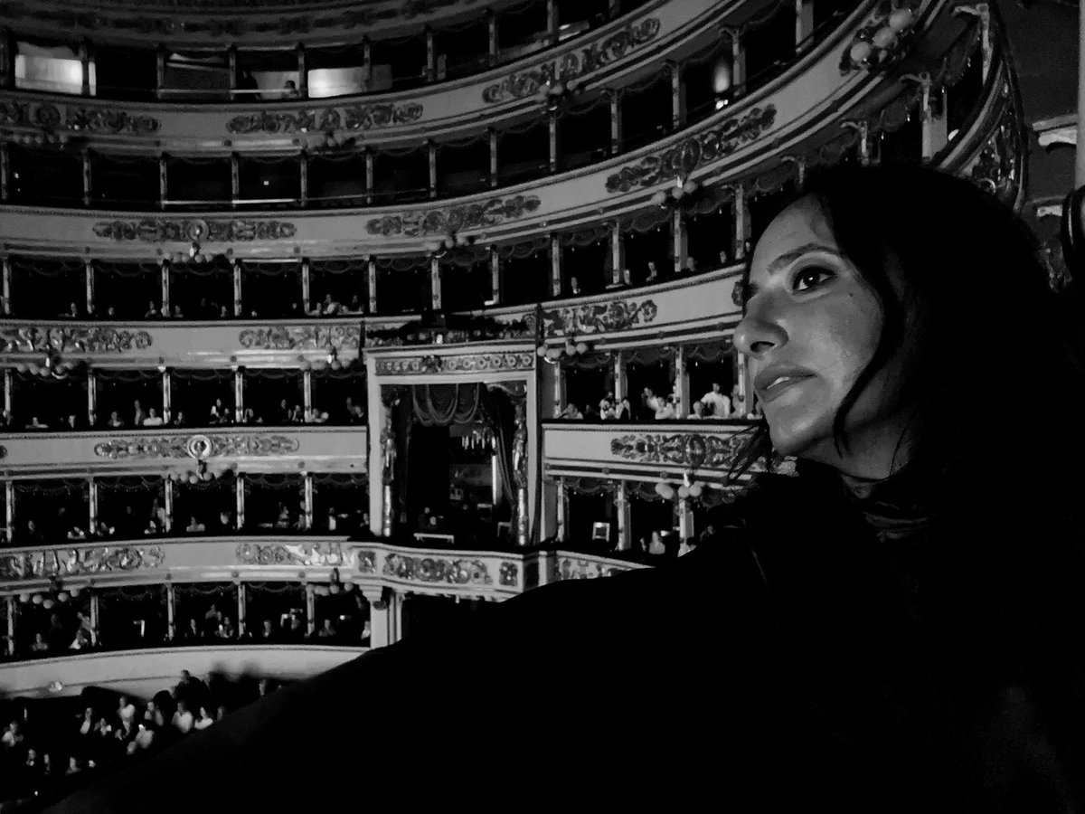 Se solo <a href="/CValymas/">Valentina C.</a> mi guardasse come guarda il balletto.