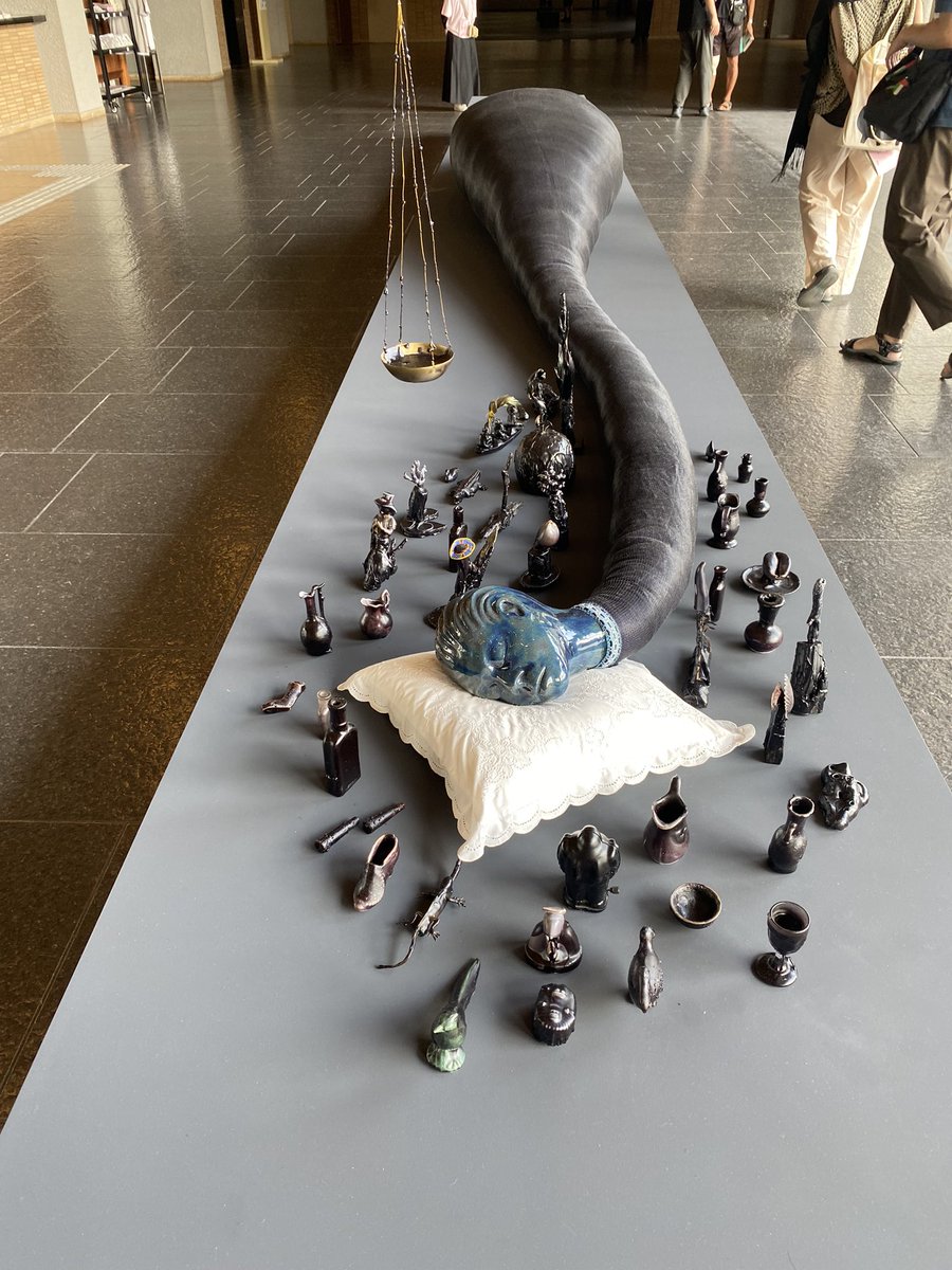 瀬戸市の陶磁美術館会場は立体作品に秀作が多いと思いました。ワンゲス