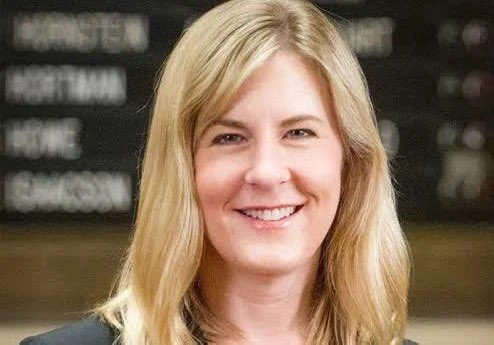 Sabes qué le pasó a la congresista del partido demócrata, Melisa Hartman?
Y al influencer, Charlie Kirk ? Pues pregúntate porque no sabes que la asesinó un ultra conservador y anti abortista, el 14 de junio, sí, de 2025. Y hay más... Espabila.

elpais.com/internacional/…