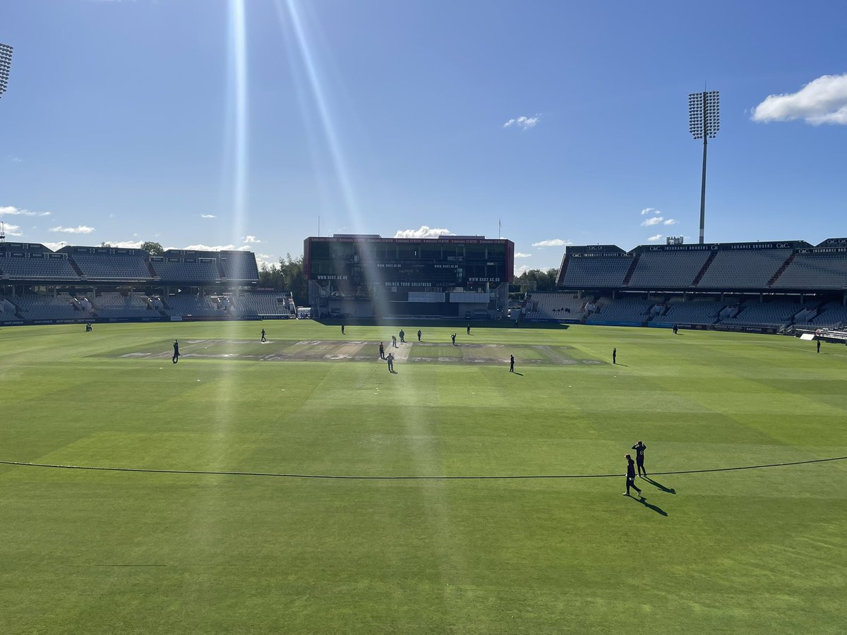 ☀️ The sun is shining for Finals Day!

Lancashire Thunder Women’s Final 🌩️

<a href="/Leigh_CC/">Leigh Cricket Club</a>  🆚 <a href="/sgeorgianscc/">Stockport Georgians</a> 🏏

Big day ahead, good luck to both teams! 🙌