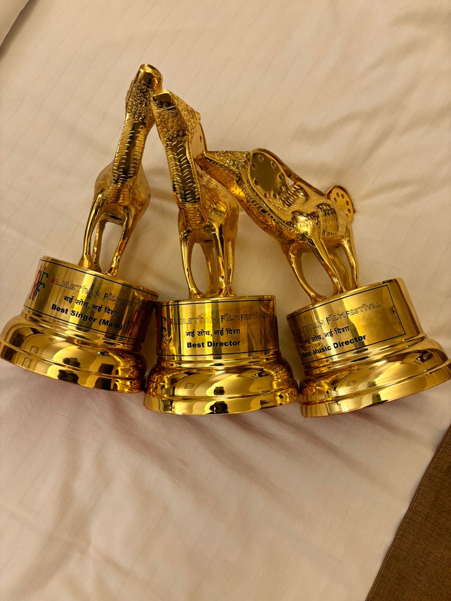 🏆 Big win for #Madraskaaran at the Rajasthan Film Festival!

✨ 12 nominations
🥇 3 Awards
* Best Director – <a href="/vaali_mohandas/">வாலி மோகன் தாஸ்</a>
* Best Music Director – <a href="/SamCSmusic/">𝐒𝐀𝐌 𝐂 𝐒</a>
* Best Singer (Male) – Kapil Kapilan

<a href="/SR_PRO_OFFL/">srproductions_official</a> <a href="/ShaneNigam1/">Shane Nigam</a> <a href="/KalaiActor/">Kalaiyarasan</a> <a href="/IamNiharikaK/">Niharika Konidela</a> <a href="/Aishwaryadutta6/">Aishwaryaa dutta</a> <a href="/teamaimpr/">Team AIM</a>