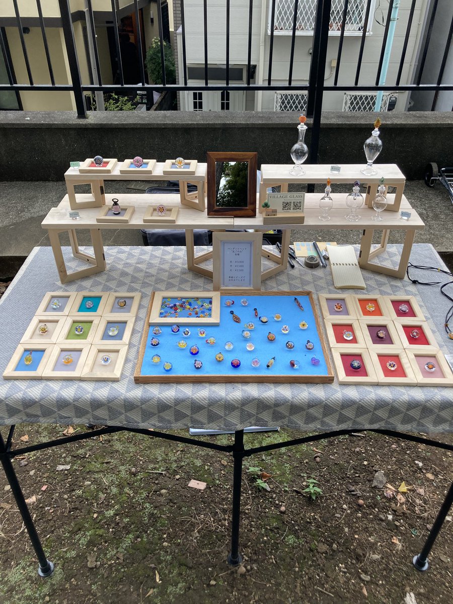 雑司ヶ谷手創り市は無事終了！

香水瓶もお迎えして頂けました。足を止めて下さった方々、本当にありがとうございました！
