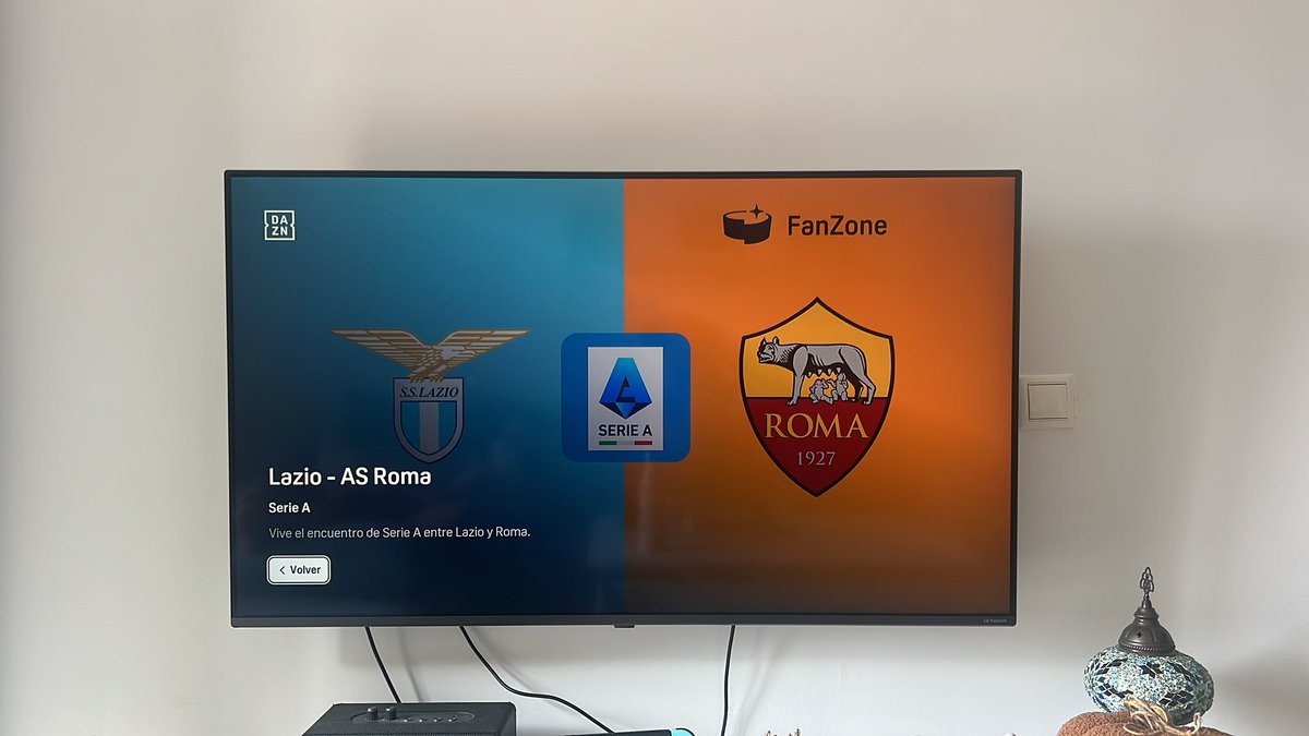 Domingo por la mañana y este pedazo de derbi. No pedimos nada más 🇮🇹🔥🍕