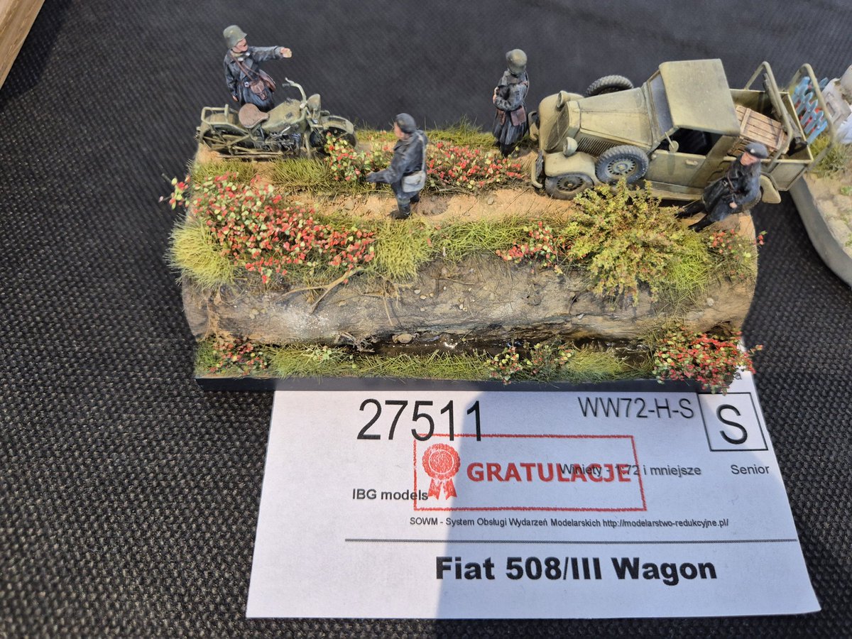 RobertCzulda's tweet image. Nie ma dramatu na modelarskiej wystawie w Poznaniu.

#ttmodelarze #scalemodel